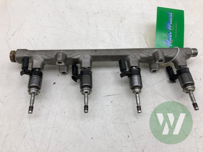 Gebruikte Injector brug Volkswagen T-Cross 1.5 TSI 16V Prijs € 131,25 Margeregeling aangeboden door Wessel Parts & Service B.V.