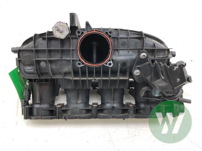 Gebruikte Spruitstuk Inlaat Volkswagen Golf VII (AUA) 2.0 GTI 16V Performance Package Prijs € 131,25 Margeregeling aangeboden door Wessel Parts & Service B.V.