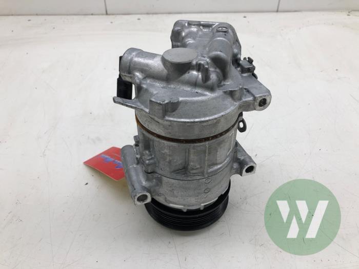 Gebruikte Aircopomp Opel Crossland (X) 1.2 Turbo 12V Prijs € 51,45 Margeregeling aangeboden door Wessel Parts & Service B.V.