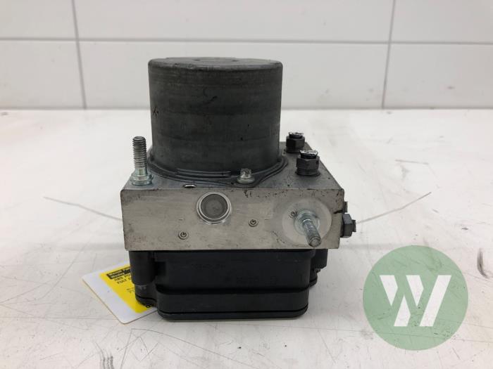 Gebruikte ABS Pomp Fiat Ducato (250) 3.0 140 Natural Power Prijs € 82,95 Margeregeling aangeboden door Wessel Parts & Service B.V.