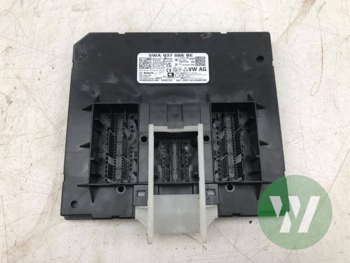 Gebruikte Module Bodycontrol Skoda Octavia Combi (NXAC) 2.0 TDI GreenTec 16V Prijs € 198,45 Margeregeling aangeboden door Wessel Parts & Service B.V.
