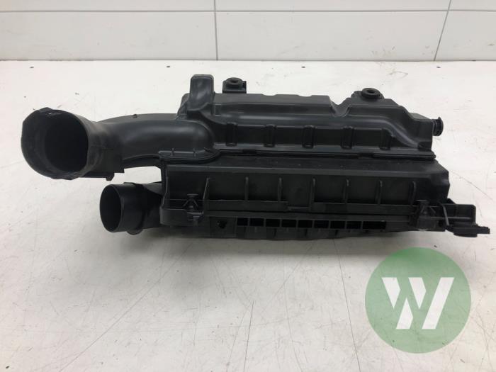 Gebruikte Luchtfilterhuis Opel Mokka 1.2 Turbo 12V Prijs € 30,45 Margeregeling aangeboden door Wessel Parts & Service B.V.