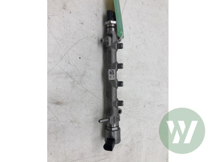Gebruikte Injector brug Volkswagen Transporter T6 2.0 TDI 150 Prijs € 156,45 Margeregeling aangeboden door Wessel Parts & Service B.V.