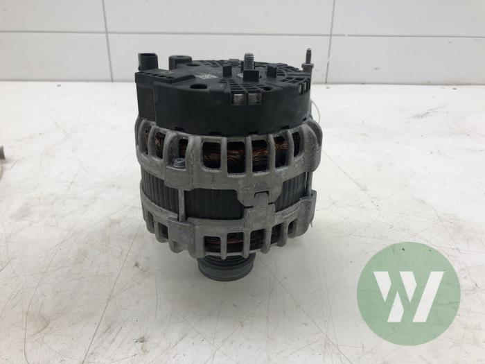 Gebruikte Alternator Skoda Octavia Combi (NXAC) 2.0 TDI GreenTec 16V Prijs € 471,45 Margeregeling aangeboden door Wessel Parts & Service B.V.