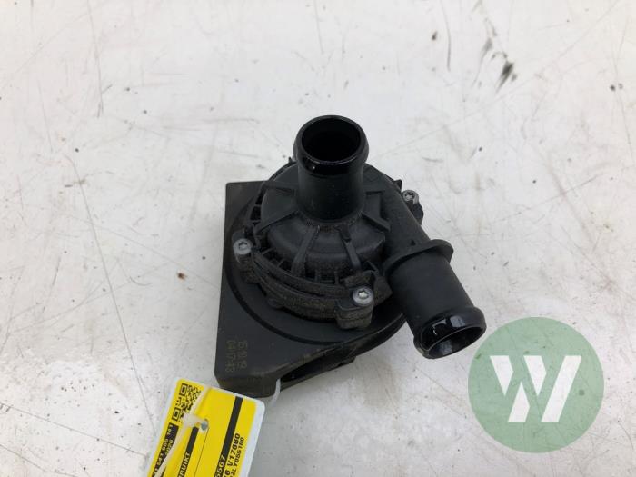 Gebruikte Waterpomp Volkswagen T-Cross 1.0 TSI 115 12V Prijs € 30,45 Margeregeling aangeboden door Wessel Parts & Service B.V.