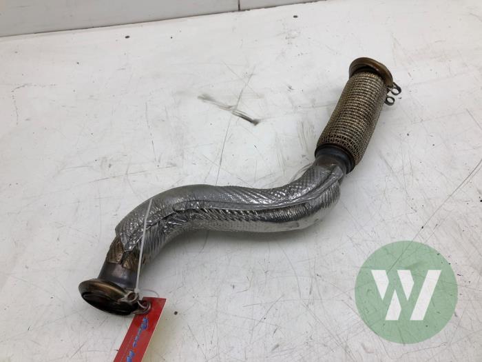 Gebruikte Uitlaat voorpijp Opel Astra L (F3/FB/FM/FP) 1.2 Turbo 130 12V Prijs € 40,95 Margeregeling aangeboden door Wessel Parts & Service B.V.