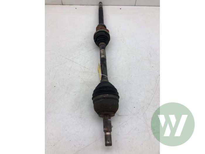 Gebruikte Steekas rechts-voor Opel Vivaro 2.0 Diesel 145 Prijs € 131,25 Margeregeling aangeboden door Wessel Parts & Service B.V.