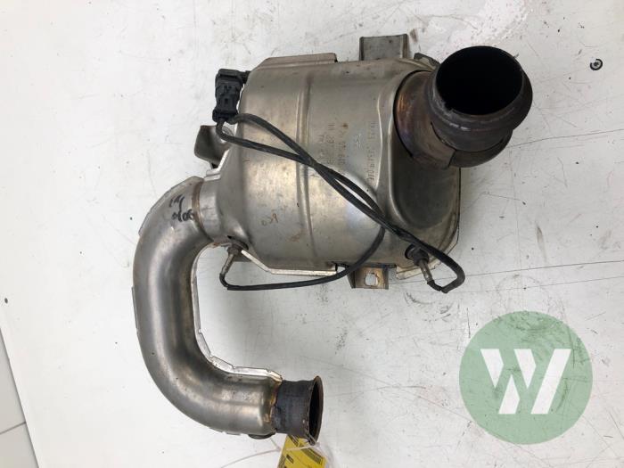 Gebruikte Katalysator Opel Vivaro 2.0 Diesel 145 Prijs € 366,45 Margeregeling aangeboden door Wessel Parts & Service B.V.