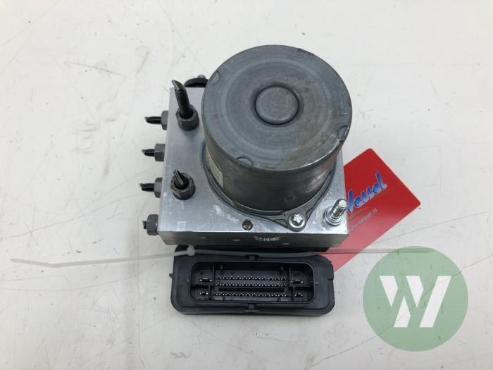 Gebruikte ABS Pomp Opel Corsa F (UB/UH/UP) 1.2 12V 75 Prijs € 156,45 Margeregeling aangeboden door Wessel Parts & Service B.V.