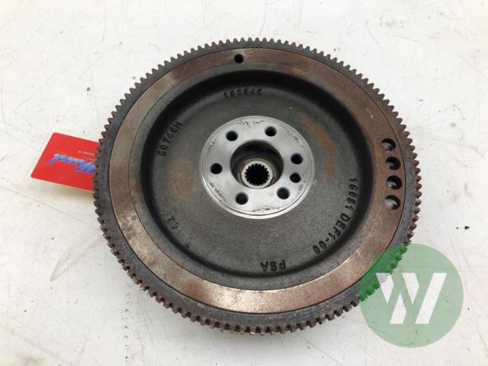 Gebruikte Vliegwiel Opel Corsa F (UB/UH/UP) 1.2 12V 75 Prijs € 103,95 Margeregeling aangeboden door Wessel Parts & Service B.V.