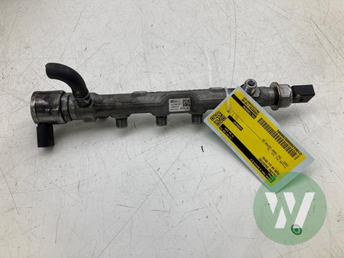 Gebruikte Injector brug Audi A6 Avant (C7) 2.0 TDI 16V Prijs € 36,75 Margeregeling aangeboden door Wessel Parts & Service B.V.