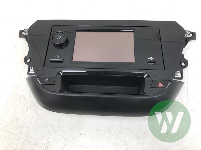 Gebruikte Display Interieur Opel Corsa F (UB/UH/UP) 1.2 12V 75 Prijs € 313,95 Margeregeling aangeboden door Wessel Parts & Service B.V.