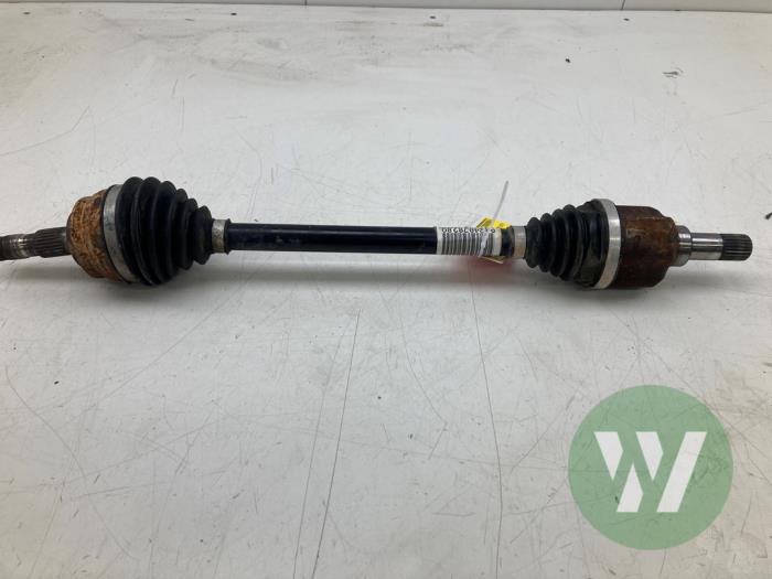 Gebruikte Aandrijfas links-voor Opel Mokka Prijs € 82,95 Margeregeling aangeboden door Wessel Parts & Service B.V.