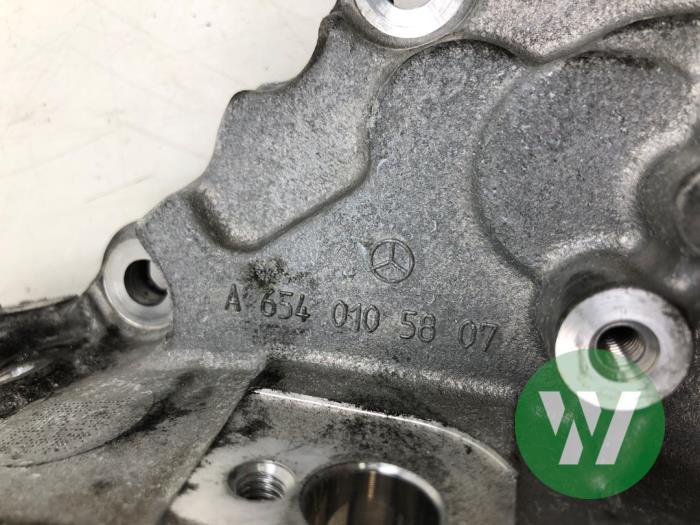 Gebruikte Distributiedeksel Mercedes Sprinter 3,5t (907.6/910.6) 317 CDI 2.0 D RWD Prijs € 103,95 Margeregeling aangeboden door Wessel Parts & Service B.V.