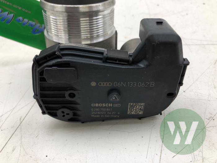 Gebruikte Gasklephuis Audi A4 Avant (B9) 2.0 40 TFSI Mild hybrid 16V Prijs € 204,75 Margeregeling aangeboden door Wessel Parts & Service B.V.