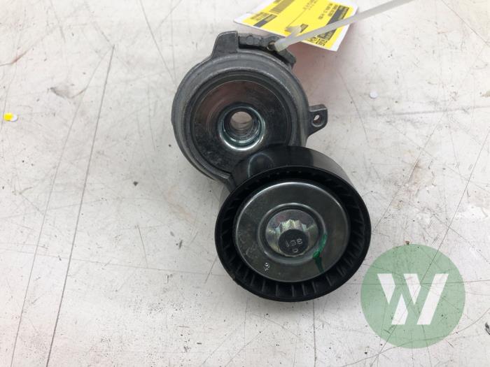 Gebruikte Spanrol Multiriem Opel Astra L (F3/FB/FM/FP) 1.2 Turbo 130 12V Prijs € 30,45 Margeregeling aangeboden door Wessel Parts & Service B.V.