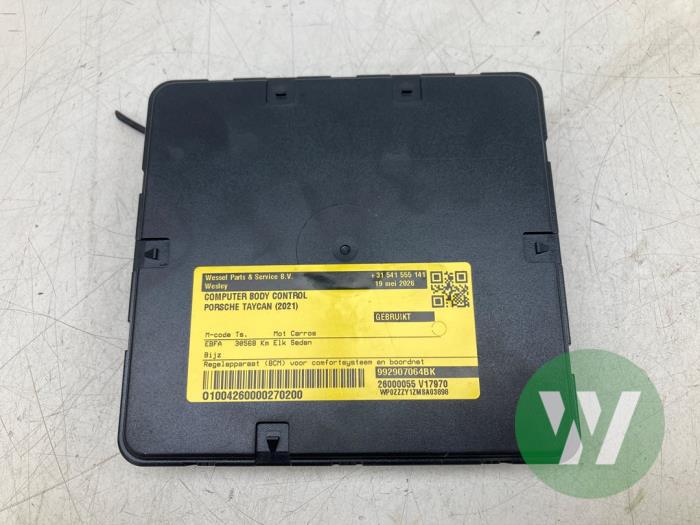 Gebruikte Bodycontrol Module Porsche Taycan (Y1A) 4S Performance Prijs € 236,25 Margeregeling aangeboden door Wessel Parts & Service B.V.
