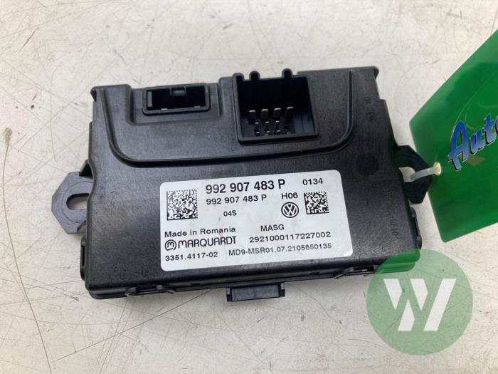 Gebruikte Computer Diversen Porsche Taycan (Y1A) 4S Performance Prijs € 78,75 Margeregeling aangeboden door Wessel Parts & Service B.V.