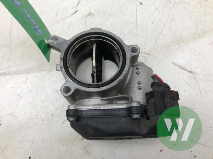 Gebruikte Gasklephuis Audi A4 Allroad Quattro (B9) 3.0 50 TDI Mild hybrid V6 24V Prijs € 173,25 Margeregeling aangeboden door Wessel Parts & Service B.V.