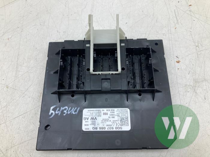 Gebruikte Computer Body Control Volkswagen Golf Sportsvan (AUVS) 1.5 TSI Evo BlueMotion 16V Prijs € 120,75 Margeregeling aangeboden door Wessel Parts & Service B.V.