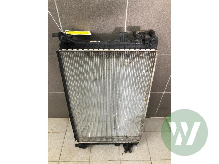 Gebruikte Radiateur Volkswagen Golf Sportsvan (AUVS) 1.5 TSI Evo BlueMotion 16V Prijs € 61,95 Margeregeling aangeboden door Wessel Parts & Service B.V.