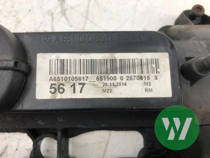 Gebruikte Kleppendeksel Mercedes Vito (447.6) 2.2 114 CDI 16V Prijs € 4,20 Margeregeling aangeboden door Wessel Parts & Service B.V.