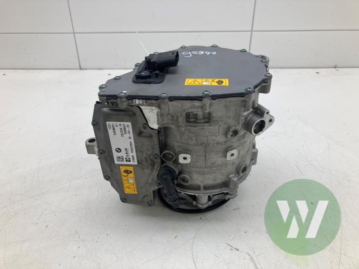 Gebruikte Dynamo BMW X1 (U11) xDrive 30e 1.5 TwinPower Turbo 12V Prijs € 1.153,95 Margeregeling aangeboden door Wessel Parts & Service B.V.