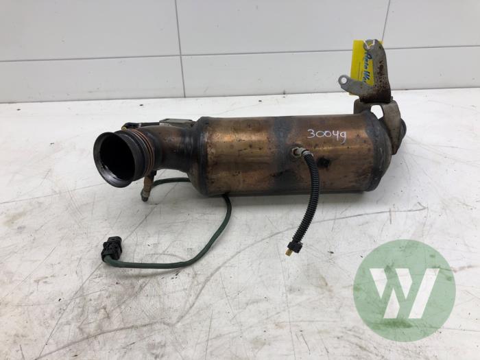 Gebruikte Roetfilter Mercedes E (W212) E-200 CDI 16V BlueEfficiency,BlueTEC Prijs € 523,95 Margeregeling aangeboden door Wessel Parts & Service B.V.