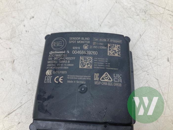 Gebruikte Radar sensor Toyota ProAce Max Prijs € 366,45 Margeregeling aangeboden door Wessel Parts & Service B.V.