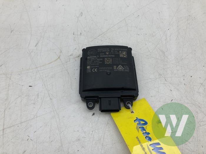 Gebruikte Radar sensor Toyota ProAce Max Prijs € 366,45 Margeregeling aangeboden door Wessel Parts & Service B.V.