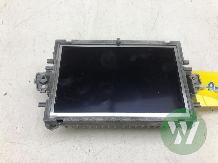 Gebruikte Display Interieur Mercedes E (W212) E-200 CDI 16V BlueEfficiency,BlueTEC Prijs € 51,45 Margeregeling aangeboden door Wessel Parts & Service B.V.