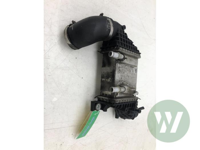 Gebruikte Intercooler Volkswagen Transporter T6 2.0 TDI DRF Prijs € 99,75 Margeregeling aangeboden door Wessel Parts & Service B.V.