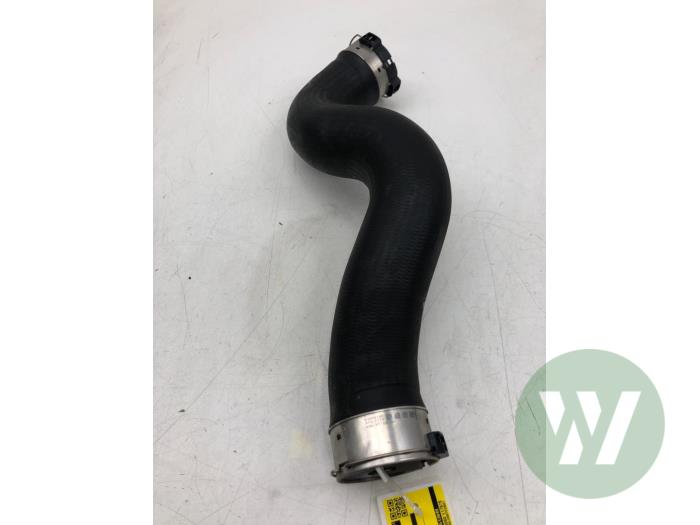 Intercooler Slang BMW 1 serie (F20), 2011 / 2019 118i 1.5 TwinPower 12V, Hatchback, 4Dr, Benzine, 1.499cc, 100kW (136pk), RWD, B38B15A, 2015-07 / 2019-06, 1R51; 1R52 (Gebruikt)