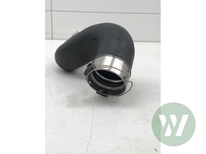 Intercooler Slang van een BMW 1 serie (F20) 118i 1.5 TwinPower 12V 2019