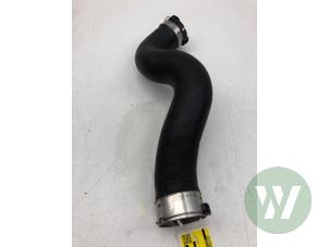 Intercooler Slang van een BMW 1 serie (F20) 118i 1.5 TwinPower 12V 2019