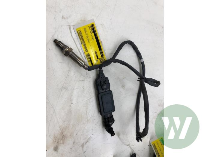 Gebruikte Nox sensor BMW 5 serie Touring (G31) 520d xDrive 2.0 TwinPower Turbo 16V Prijs € 208,95 Margeregeling aangeboden door Wessel Parts & Service B.V.