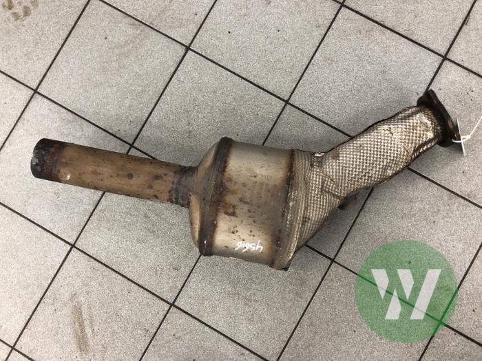 Gebruikte Katalysator Porsche Macan (95B) 3.0 S Diesel V6 24V Prijs € 313,95 Margeregeling aangeboden door Wessel Parts & Service B.V.