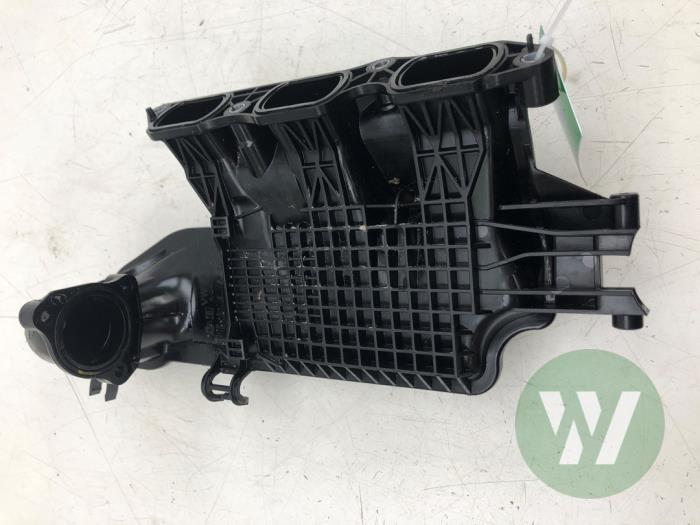 Gebruikte Inlaatspruitstuk Skoda Fabia IV (PJ3) 1.0 TSI 12V Prijs € 152,25 Margeregeling aangeboden door Wessel Parts & Service B.V.