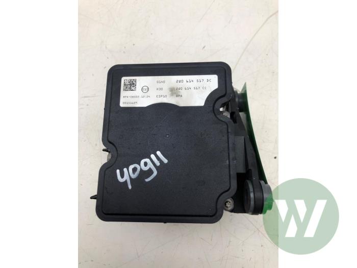 Gebruikte ABS Pomp Skoda Fabia IV (PJ3) 1.0 TSI 12V Prijs € 156,45 Margeregeling aangeboden door Wessel Parts & Service B.V.