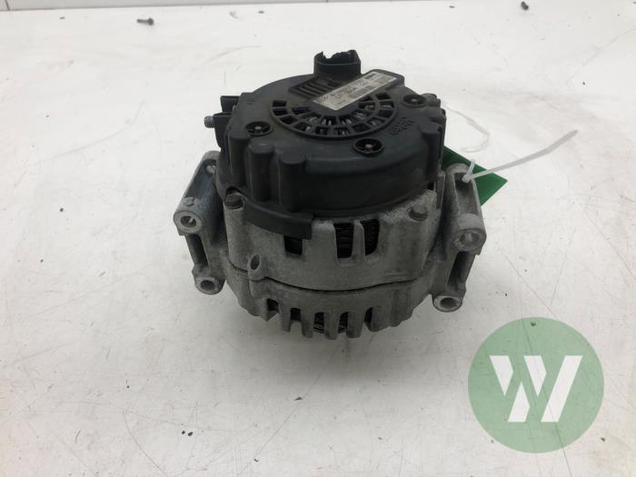 Gebruikte Dynamo Mercedes ML III (166) 3.0 ML-350 BlueTEC V6 24V 4-Matic Prijs € 152,25 Margeregeling aangeboden door Wessel Parts & Service B.V.