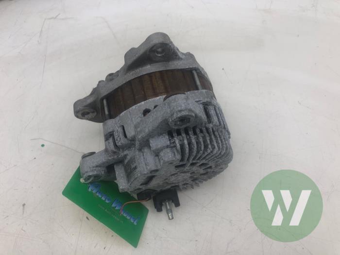 Gebruikte Dynamo Renault Grand Scénic III (JZ) 1.5 dCi 110 Prijs € 72,45 Margeregeling aangeboden door Wessel Parts & Service B.V.