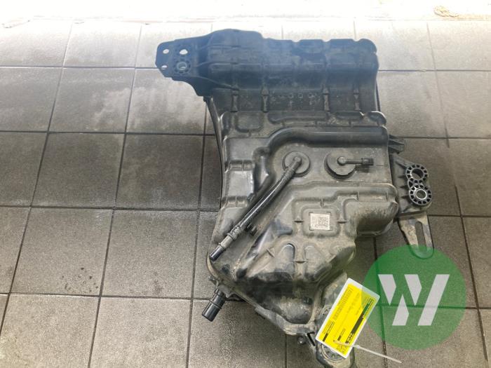 Gebruikte Ureumreservoir Mercedes Citan (420.6) 1.5 112 CDI Prijs € 786,45 Margeregeling aangeboden door Wessel Parts & Service B.V.