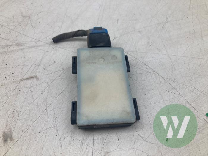 Gebruikte Radar sensor Kia Sorento IV (MQ4) 1.6 T-GDi Hybrid 16V 2WD Prijs € 131,25 Margeregeling aangeboden door Wessel Parts & Service B.V.
