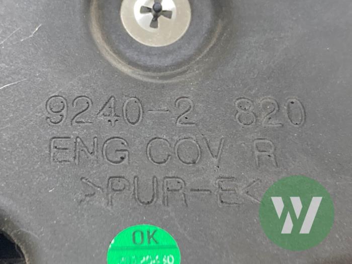 Gebruikte Afdekplaat motor Kia Sorento IV (MQ4) 1.6 T-GDi Hybrid 16V 2WD Prijs € 51,45 Margeregeling aangeboden door Wessel Parts & Service B.V.
