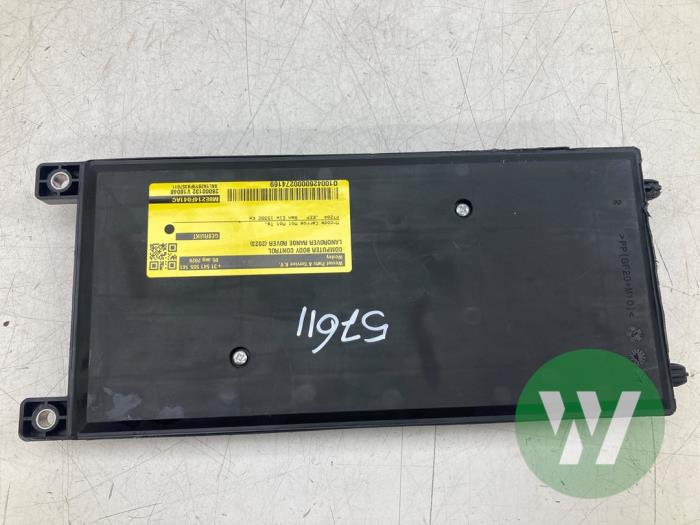 Gebruikte Bodycontrol Module Landrover Range Rover Velar (LY) 2.0 16V P400e AWD Prijs € 313,95 Margeregeling aangeboden door Wessel Parts & Service B.V.