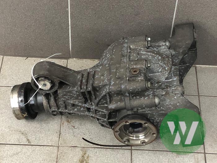 Gebruikte Differentieel achter Volkswagen Touareg (7LA/7L6) Prijs € 156,45 Margeregeling aangeboden door Wessel Parts & Service B.V.