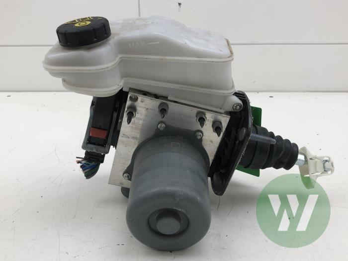 Gebruikte Rembol Landrover Range Rover Velar (LY) 2.0 16V P400e AWD Prijs € 261,45 Margeregeling aangeboden door Wessel Parts & Service B.V.