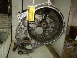 Gebruikte Versnellingsbak Ford Focus 2 1.6 TDCi 16V 90 Prijs € 400,00 Margeregeling aangeboden door Wessel Parts & Service B.V.