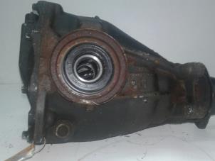 Gebruikte Differentieel achter Mercedes E (W211) 2.2 E-220 CDI 16V Prijs € 425,00 Margeregeling aangeboden door Wessel Parts & Service B.V.