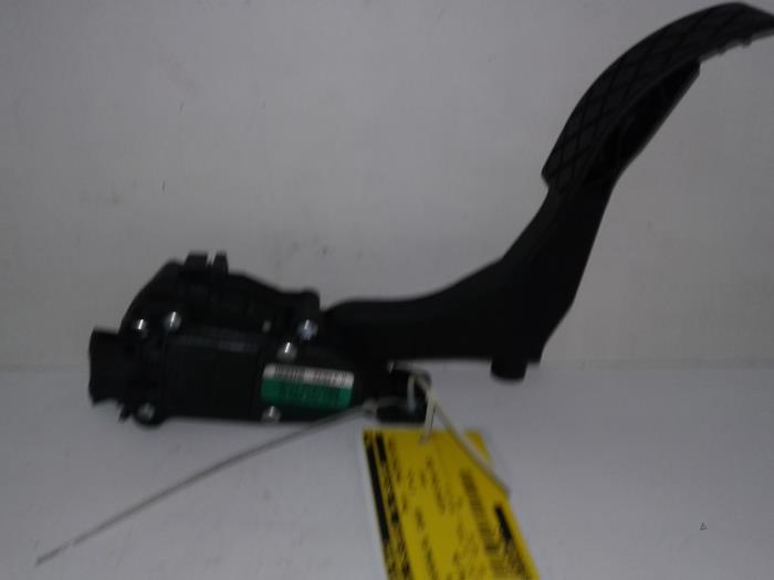 Gebruikte Sensor Gaspedaalpositie Volkswagen Polo V (6R) Prijs € 60,90 Margeregeling aangeboden door Wessel Parts & Service B.V.